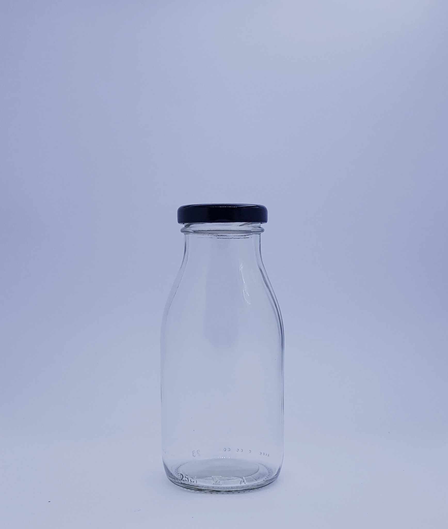 250ml round clear juice bottle with black 43mm twist cap